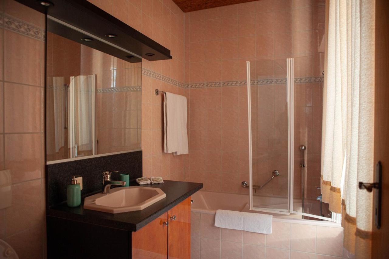 Hotel De L'Ours Courroux Ngoại thất bức ảnh